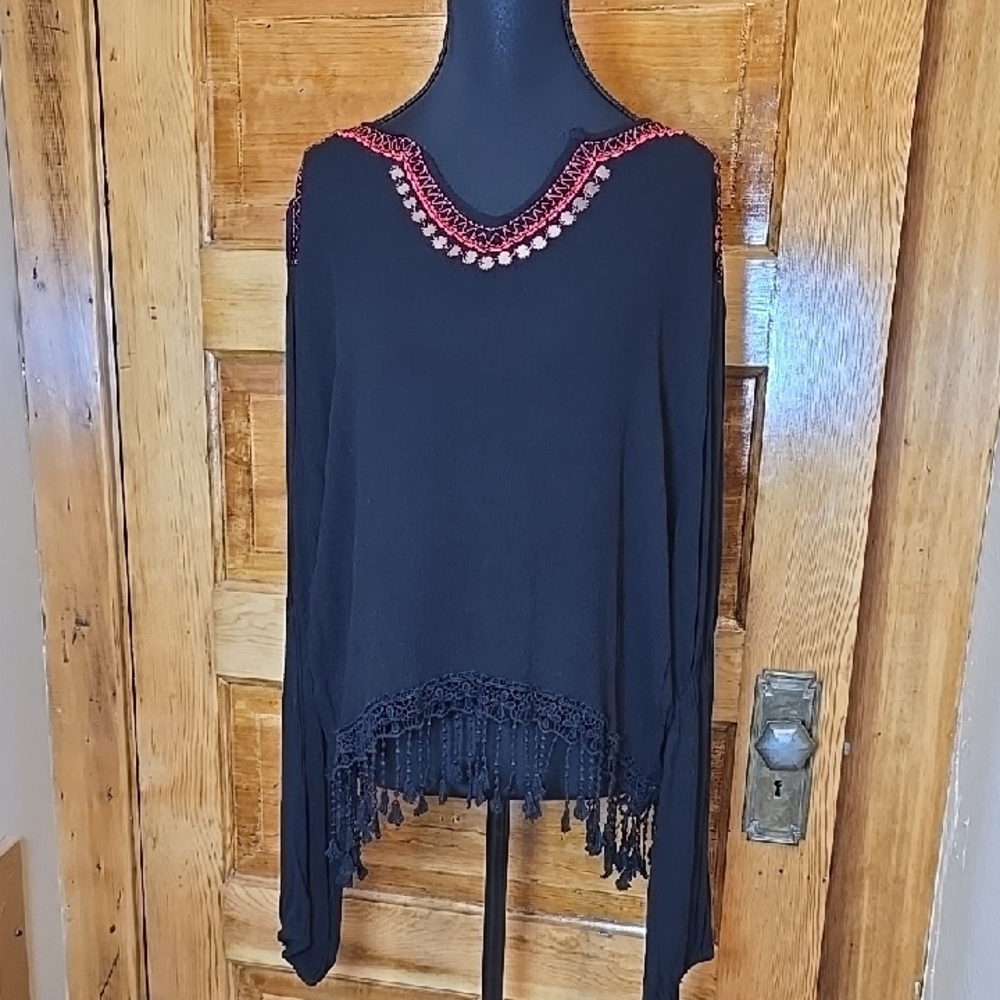 Rock & Roll Cowgirl Black Fringe boho Gauzy top with Coral Trim XL